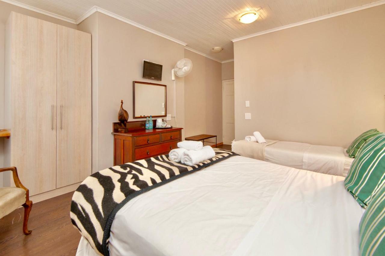 Baleens Hotel Херманус Экстерьер фото